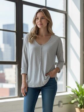 Anthropology Saturday Sunday Women's Light Blue V-Neck Top Size Small